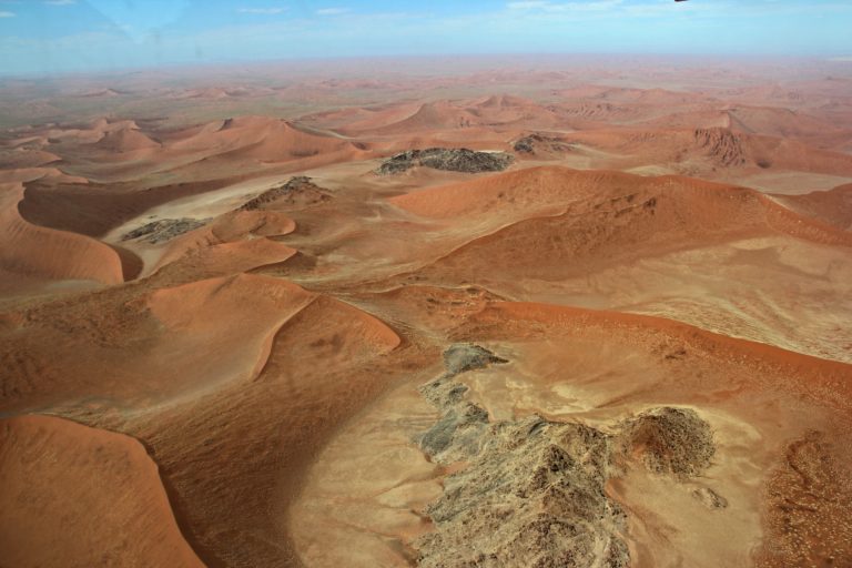 Namib Desert – The Earth Traveller